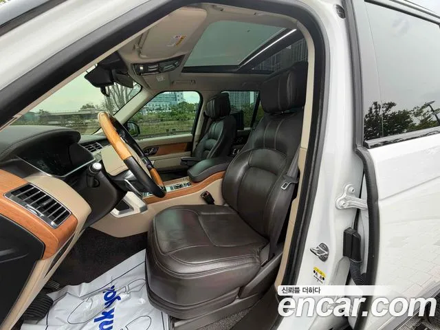 Land Rover Range Rover 2018 thumb 7