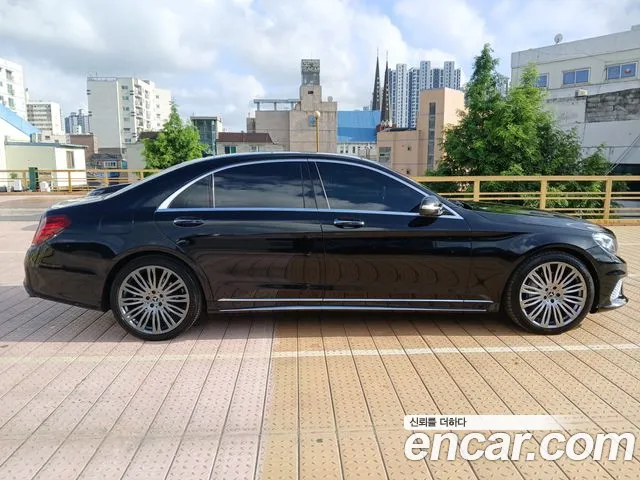 Mercedes-Benz S-Class 2017 thumb 5