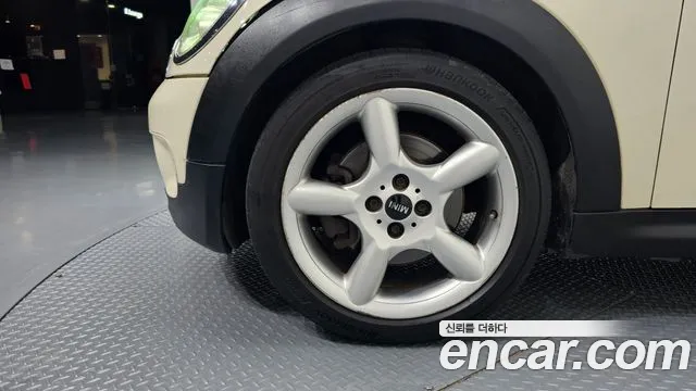 Mini Clubman 2010 thumb 12