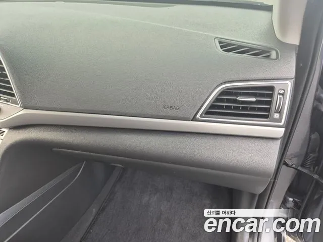 Hyundai Avante 2016 thumb 4