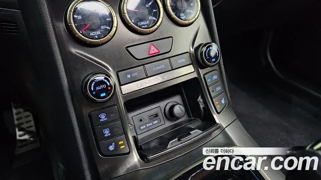 Hyundai Genesis 2012 thumb 2