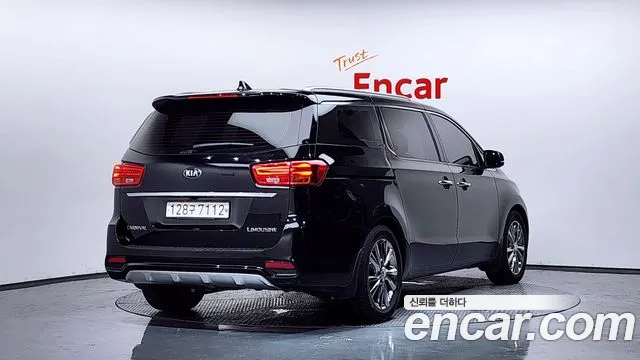 Kia Carnival 2020 thumb 8