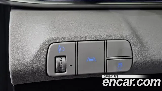 Hyundai Elantra 2021 thumb 2