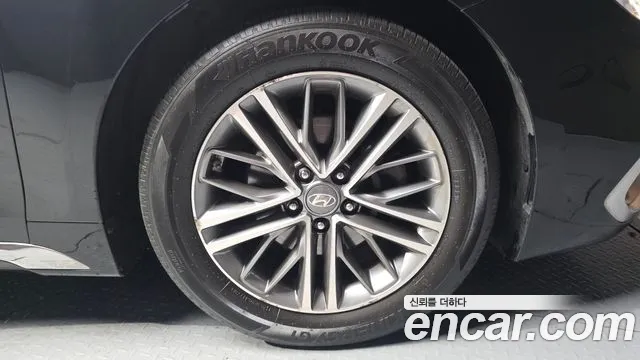 Hyundai Grandeur 2017 thumb 12