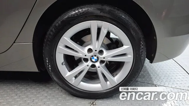 BMW 2 серии Active Tourer 2015 thumb 6