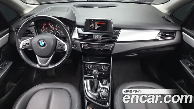 BMW 2 серии Active Tourer 2015 thumb 3