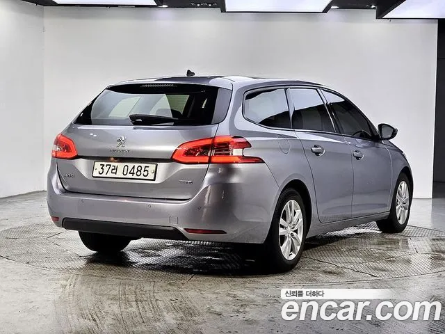 Peugeot 308SW 2015 thumb 3