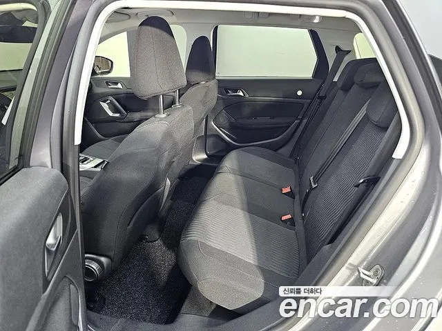 Peugeot 308SW 2015 thumb 4