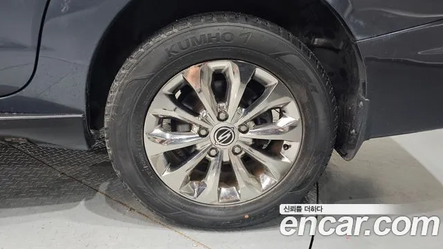 KGM Korando 2017 thumb 3