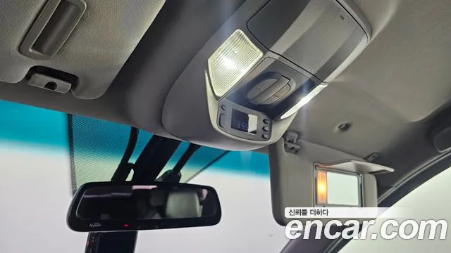 KGM Korando 2017 thumb 6