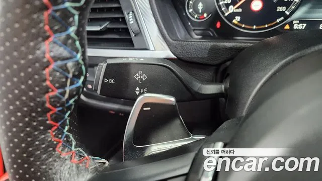 BMW 3 серии 2018 thumb 3