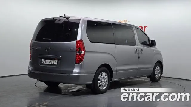 Hyundai Staria 2018 thumb 7