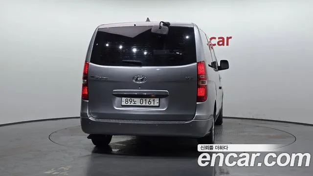 Hyundai Staria 2018 thumb 9