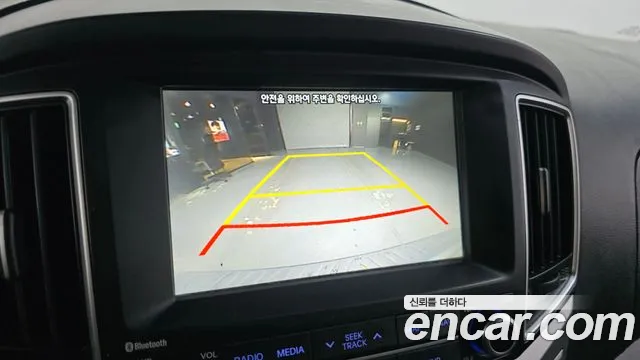 Hyundai Staria 2018 thumb 12