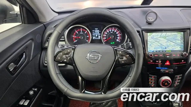 KGM Tivoli Air 2017 thumb 11