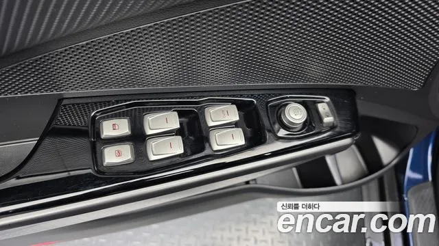 KGM Tivoli Air 2017 thumb 4