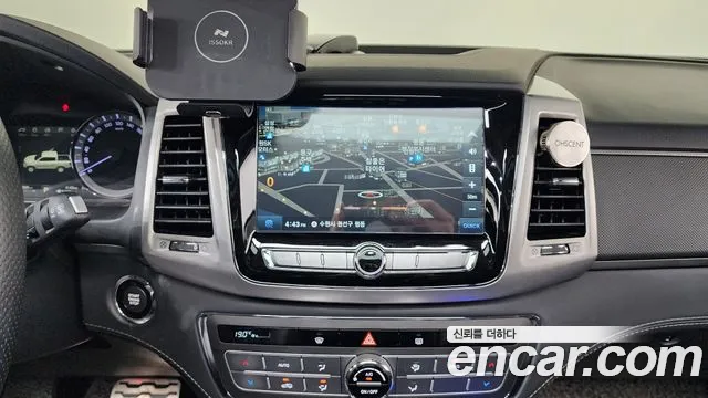 KGM Rexton 2018 thumb 3
