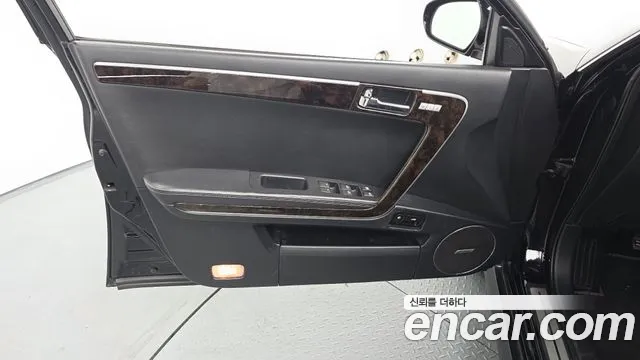 Renault SM7 2010 thumb 11