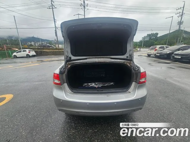Kia Lotze 2010 thumb 12