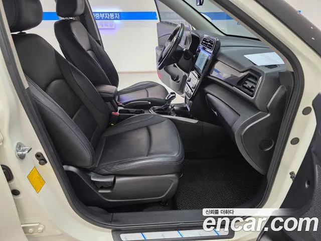 KGM Tivoli 2019 thumb 9