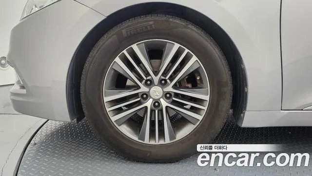 Hyundai Grandeur 2013 thumb 10