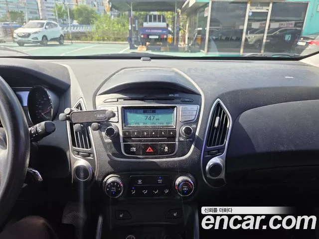 Hyundai Tucson 2012 thumb 12