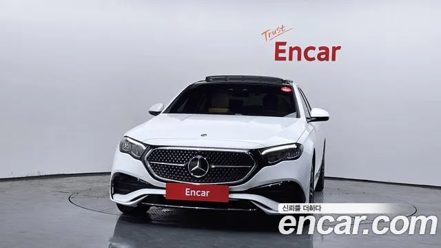 Mercedes-Benz E-Class 2026 thumb 5