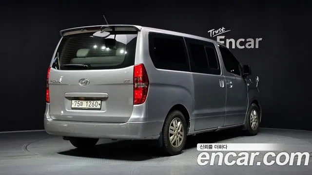 Hyundai Staria 2016 thumb 6
