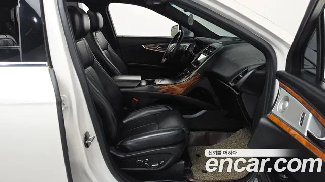 Lincoln MKX 2018 thumb 2