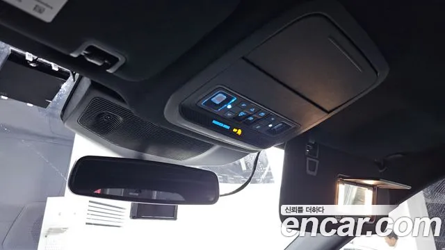 Ford Explorer 2022 thumb 11