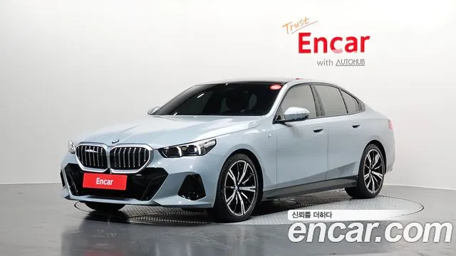 BMW 5 серии 2024 thumb 9