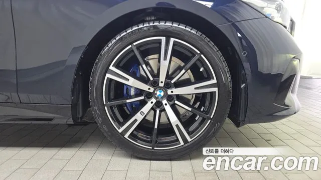 BMW 5 серии 2025 thumb 5