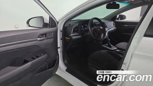 Hyundai Avante 2016 thumb 5