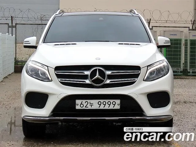 Mercedes-Benz GLE-Класс 2017 thumb 3