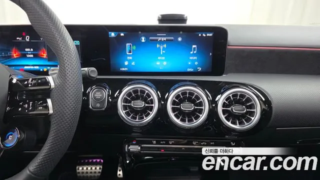 Mercedes-Benz A-Class 2025 thumb 5