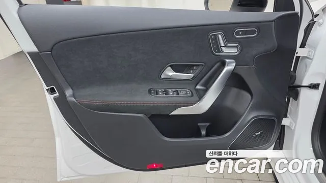 Mercedes-Benz A-Class 2025 thumb 7