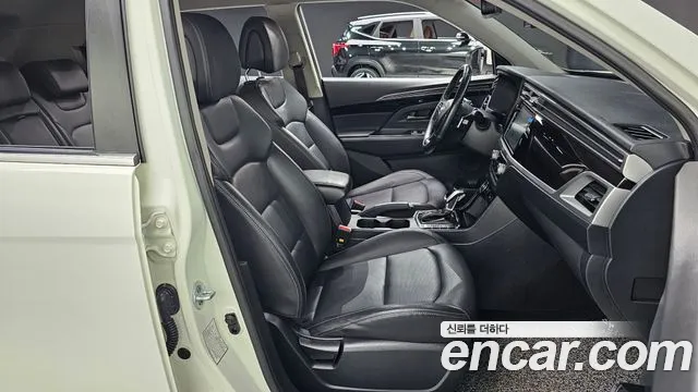 KGM Korando 2019 thumb 2