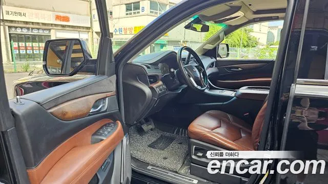 Cadillac Escalade 2015 thumb 12