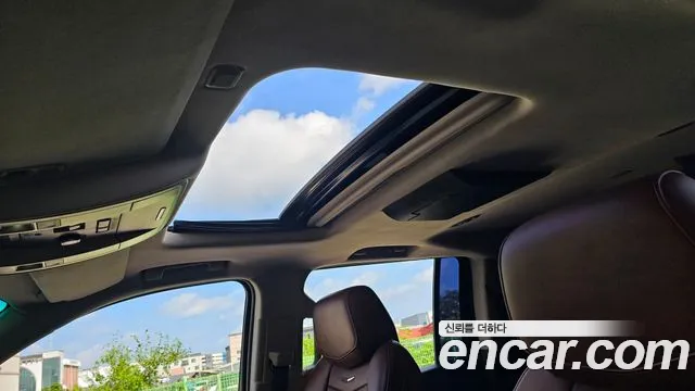 Cadillac Escalade 2015 thumb 4
