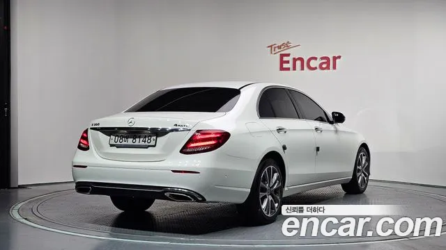 Mercedes-Benz E-Class 2019 thumb 5