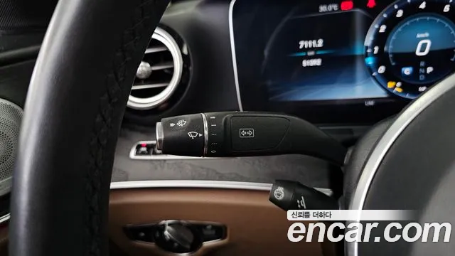 Mercedes-Benz E-Class 2019 thumb 8