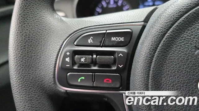 Kia K5 2016 thumb 10