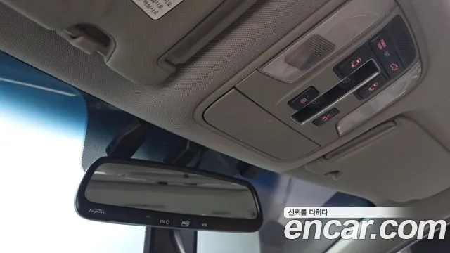 Kia Carnival 2014 thumb 12