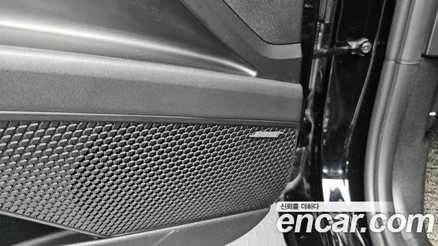 Hyundai Elantra 2021 thumb 3