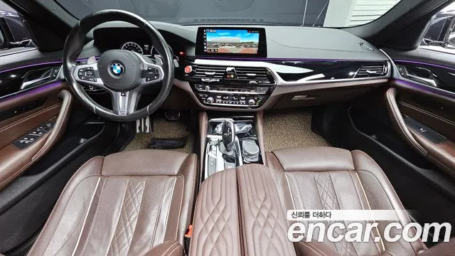 BMW 5 серии 2018 thumb 4