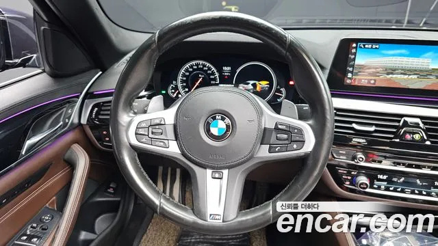 BMW 5 серии 2018 thumb 9
