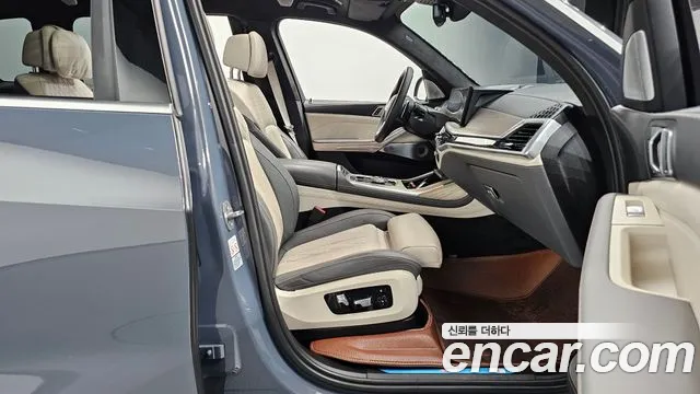BMW X7 2023 thumb 7