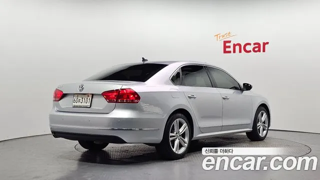 Volkswagen Passat 2013 thumb 9