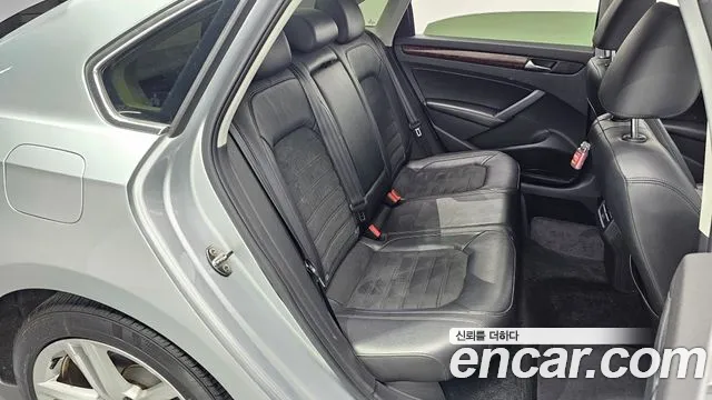 Volkswagen Passat 2013 thumb 5