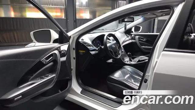 Hyundai Grandeur 2014 thumb 9